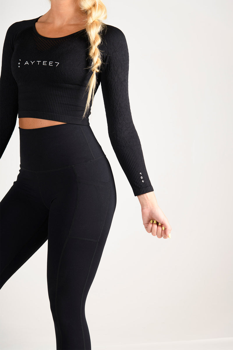Flawless Long Sleeve Crop - Black – Aytee7